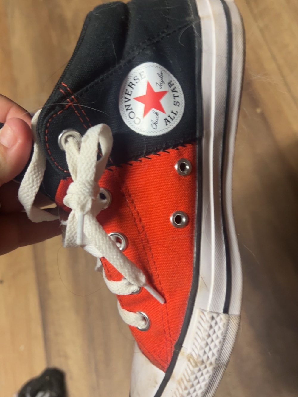 Boys converse